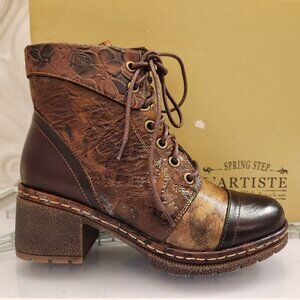 L'Artiste Fall In Luv Lace Up Boots. NIB. Size EU 35/US 5